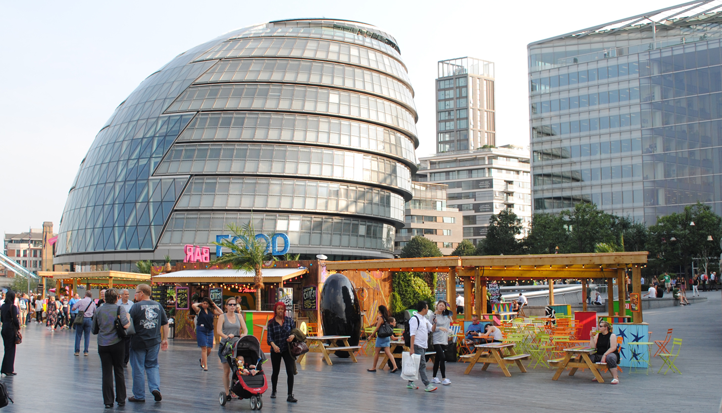 City Hall designed by Foster + Partners, London - Ricardo Munoz