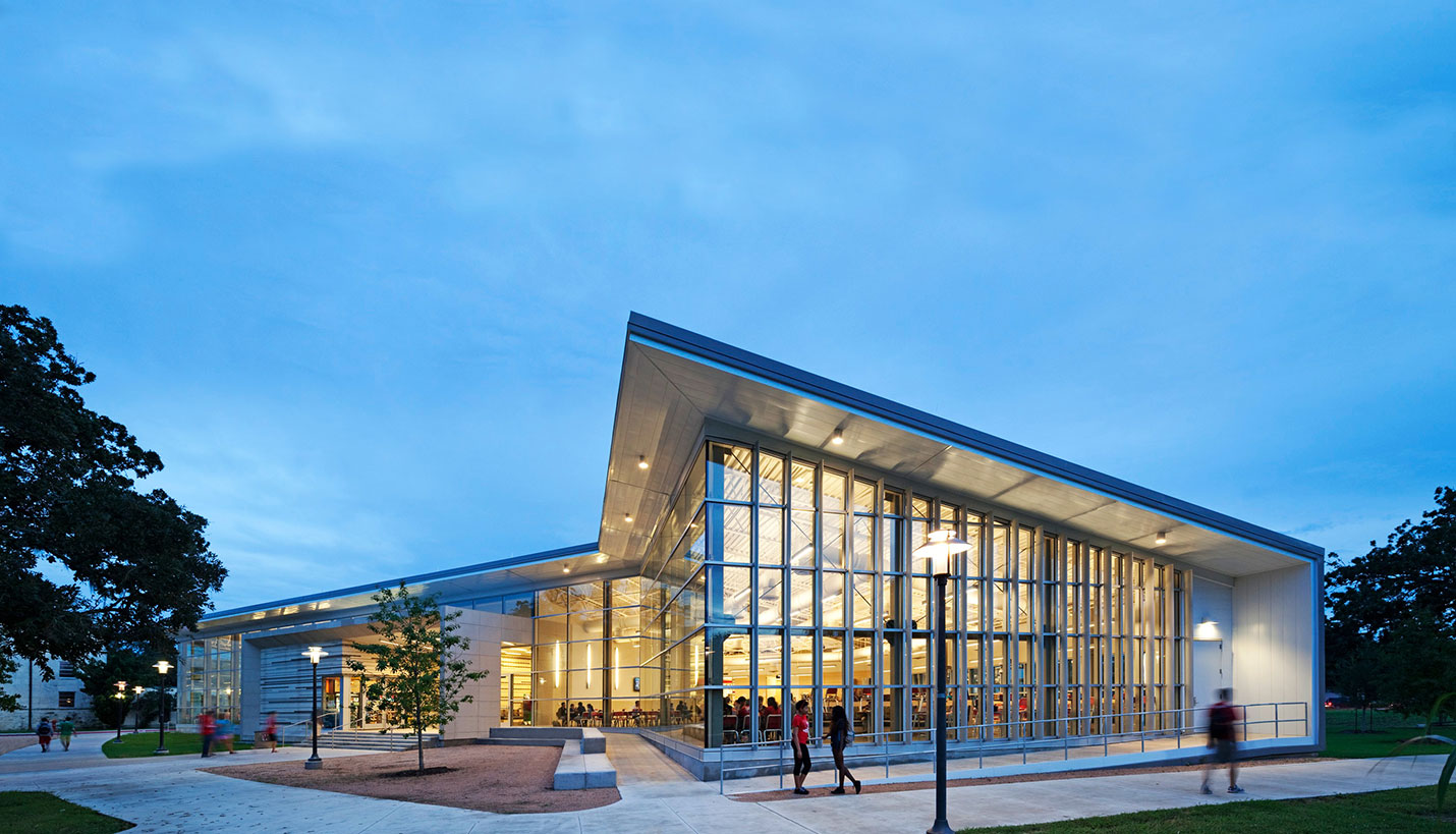 Cougar Woods Dining Hall - Frank Ooms