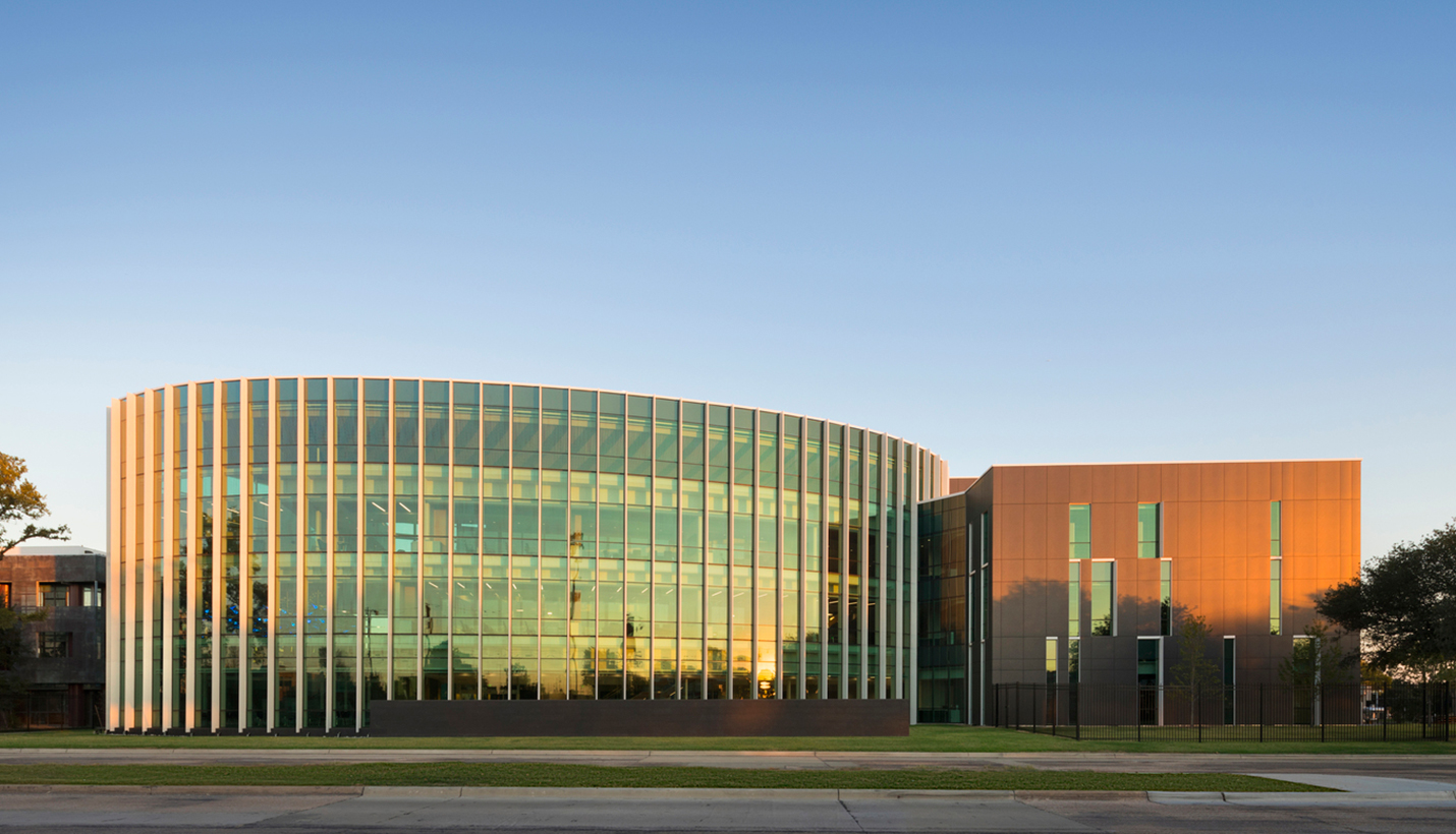 The University of Texas at Dallas Brain Performance Institute / Dallas, TX - © Esto Photographics / Albert Vecerka