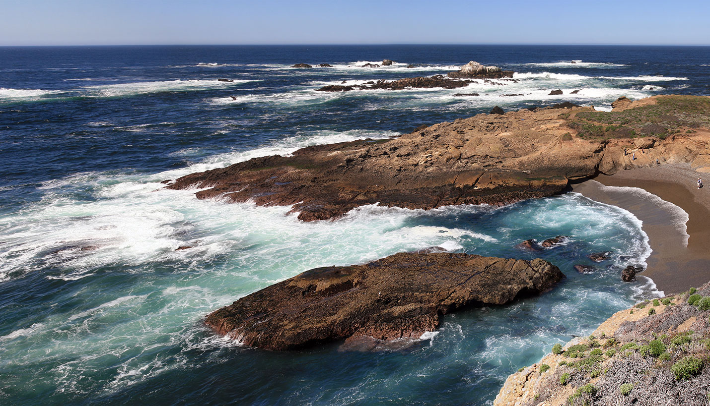 Point Lobo, California - © Brocken Inaglory via Wikimedia Commons