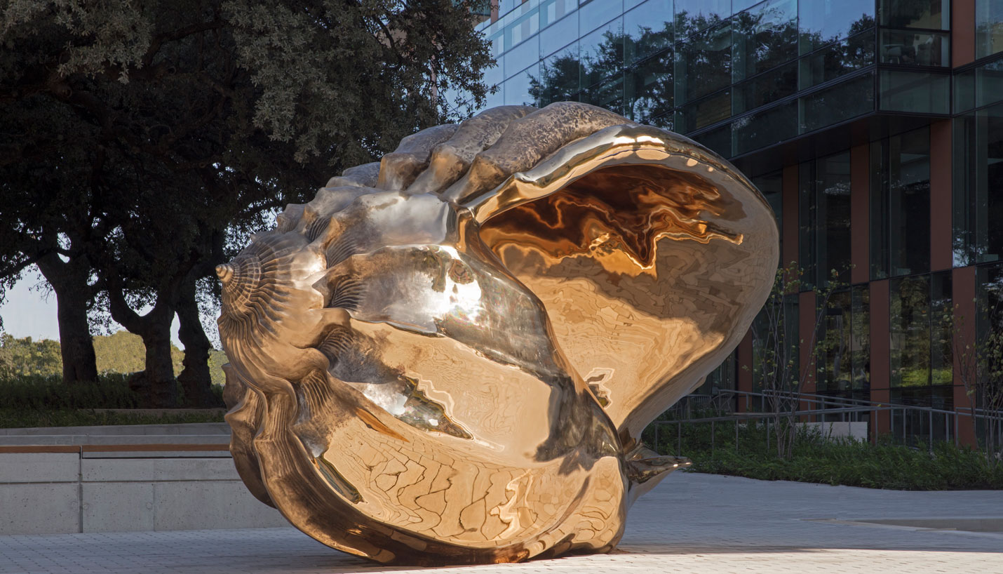 Marc Quinn, Spiral of the Galaxy ribbon cutting, 24 October 2016. Quinn sculpture was installed in the courtyard of the Page-designed Health Learning Building. - Photo by Paul Bardagjy. Courtesy Landmarks.