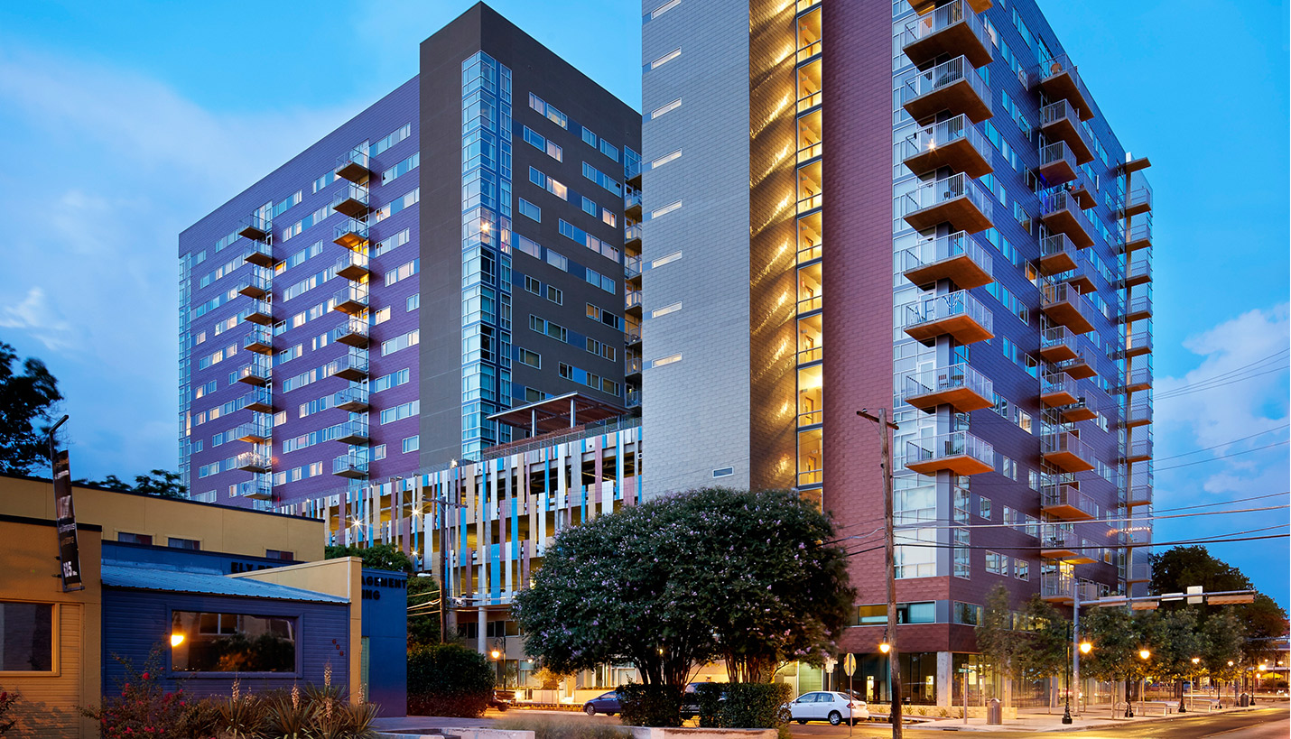 2400 Nueces Student Housing / Austin, TX - © Casey Dunn Photography